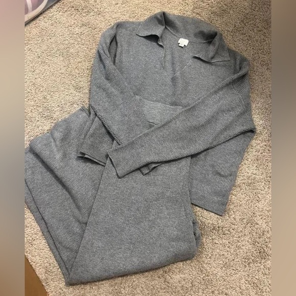 Target Other - Women's Gray Knit Set